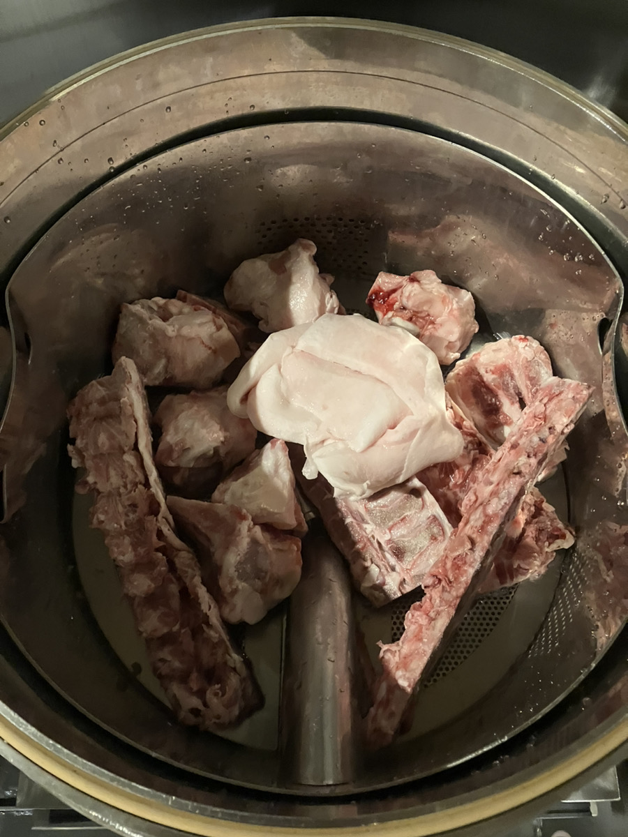 食材投入
